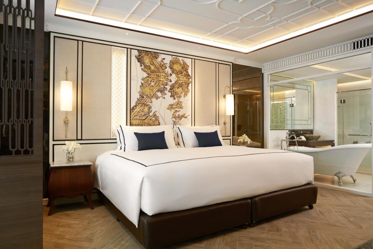 Moevenpick Myth Hotel Patong Phuket Exterior photo Deluxe Suite